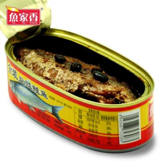 Fried Dace with salted bean 魚家香豆豉鯪魚 184g